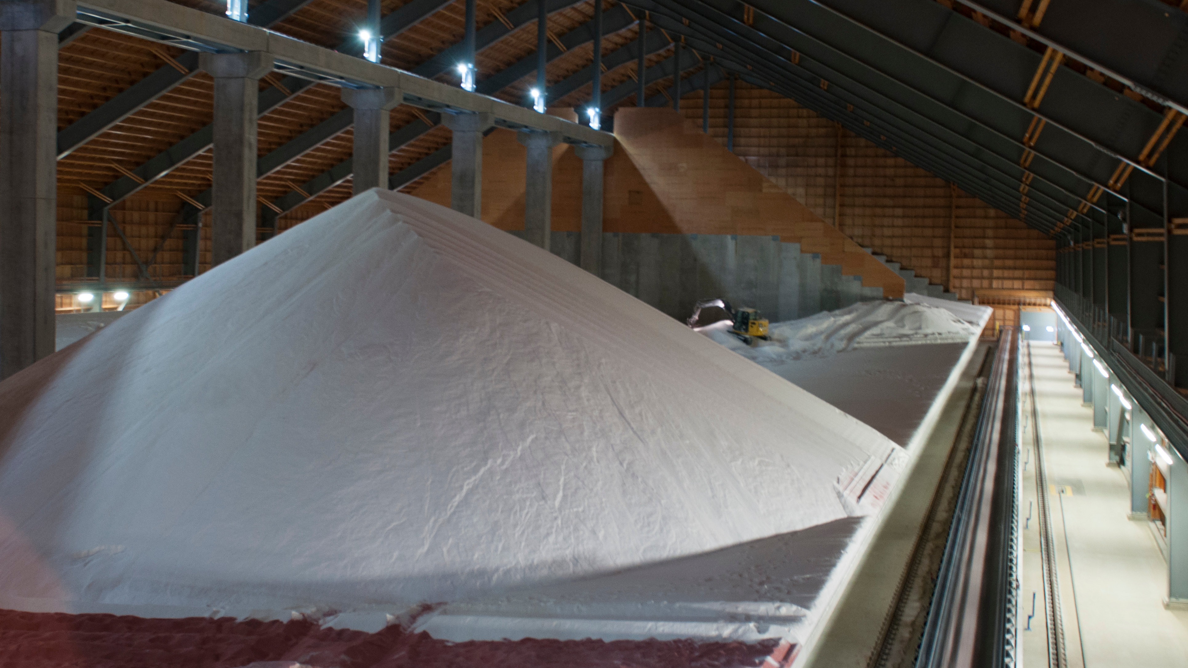 MOP Standard white in Port Moody shed (16:9)